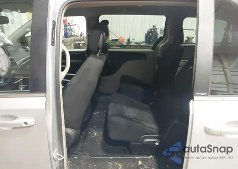 2012 Chrysler Town & Country Touring z USA, uszkodzony, nr VIN 2C4RC1BG3CR116320